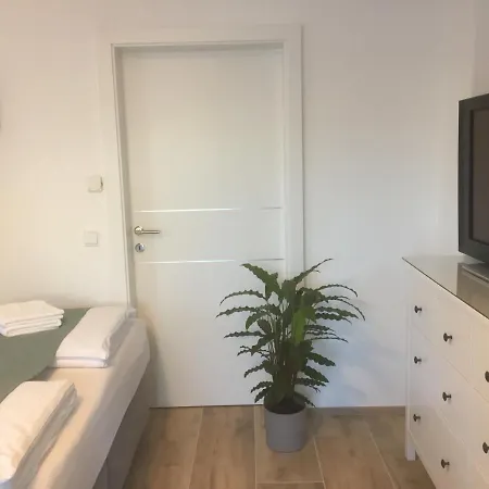 Gaestewohnung Schlossblick *